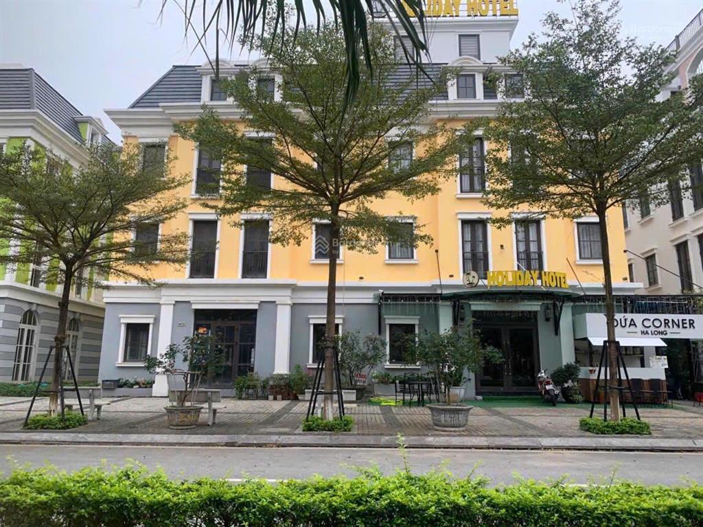 Cần bán boutique 4 tầng  dt 300m² mặt tiền 10m tại sun premier hạ long. giá cạnh tranh thị trường