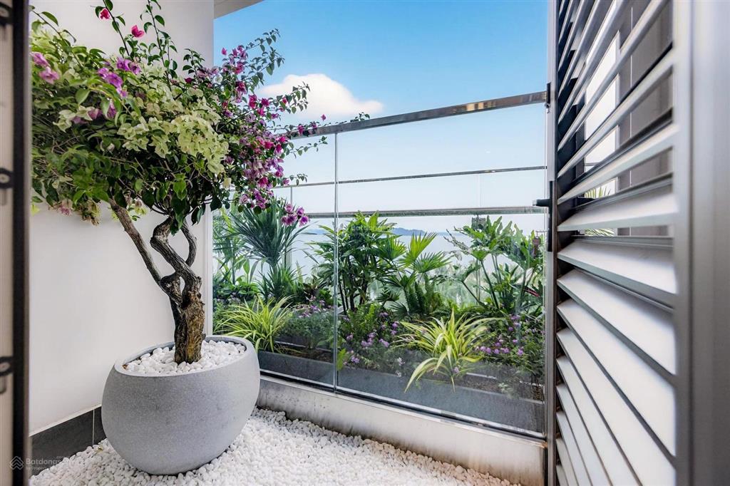 Bán căn 1pn tầng 21 view trực diện biển tòa c3 sun centro hạ long