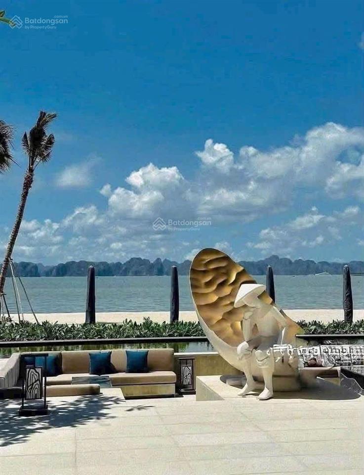 Biệt thự biển intercon hạ long. thu nhập cam kết 4,2 tỷ/năm. sổ đỏ trao tay