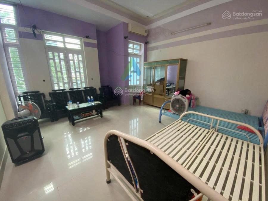 Bán nhà 3 tầng mặt tiền lý tế xuyên  khuê trung cẩm lệ  đà nẵng  sát ngã tư nguyễn hữu thọ .
