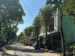 Cần bán lô đất mặt tiền đường nguyễn khoa chiêm , phường hoà phát , quận cẩm lệ , tp đà nẵng .