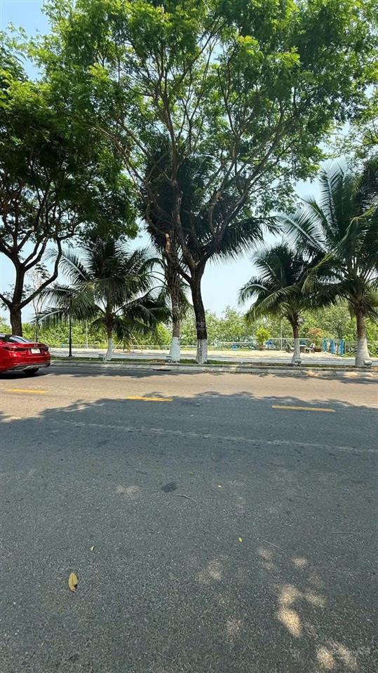 Bán nhanh lô đất mặt tiền đường thăng long, vị trí đẹp gần cầu hòa xuân.