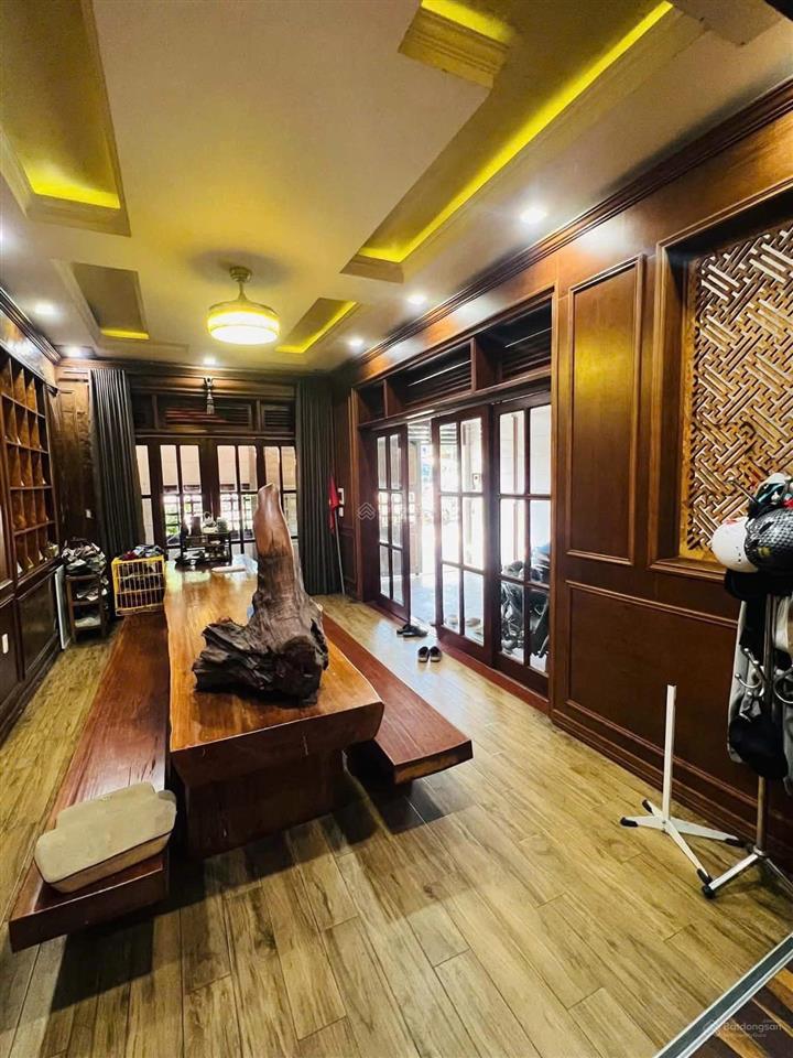 Siêu phẩm lê đại hành ngang 6m5 trục đường lớn