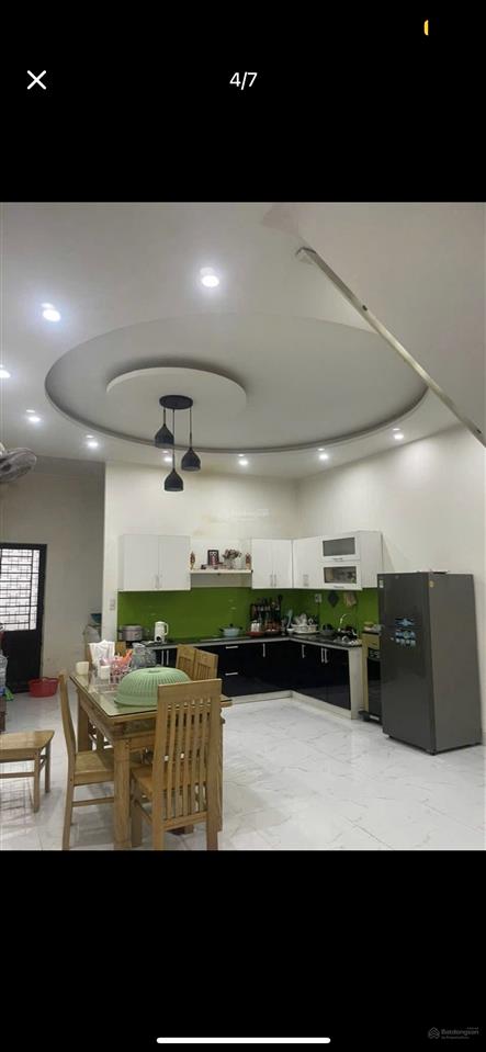 Cho thuê nhà 3 tầng mặt tiền đường trịnh đình thảo đường 15m vị trí đẹp