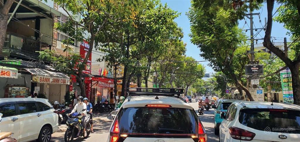 Bán tòa khách sạn 6 tầng mt ông ích khiêm  vị trí siêu vip  trung tâm đà nẵng