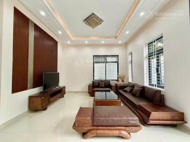 Cho thuê biệt thự sân vườn đường 7m5 nguyễn thị sáu, hoà xuân, đà nẵng.