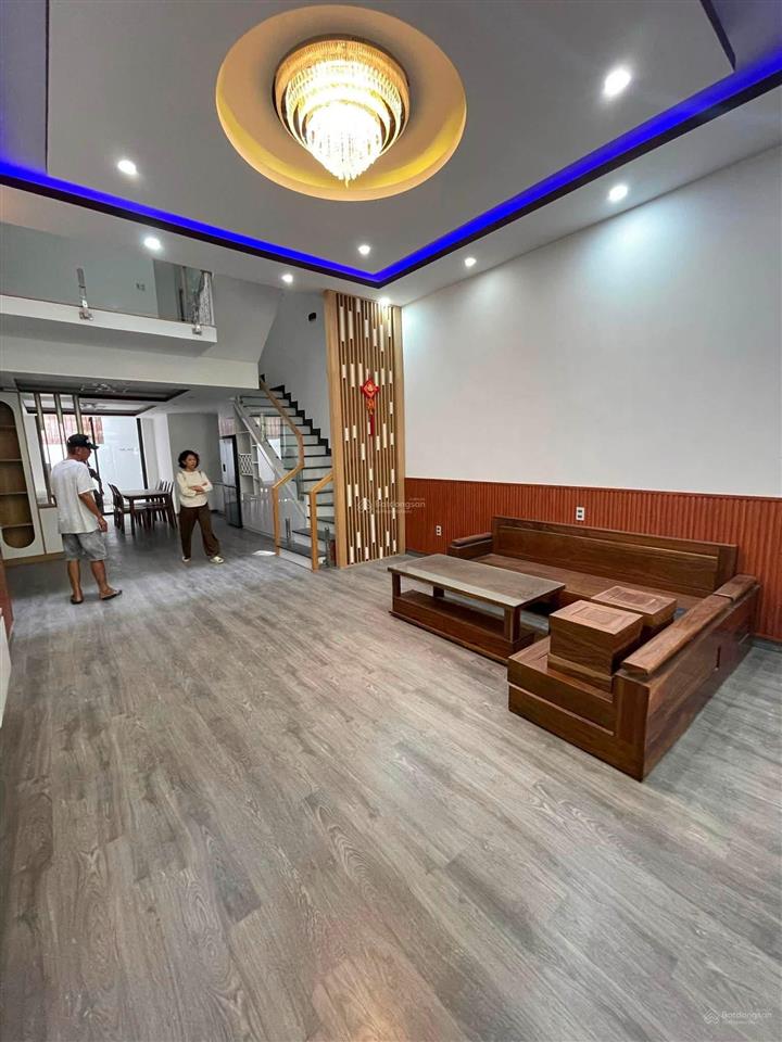Cho thuê nhà 3 tầng đường phi bình  sát cầu khuê đông