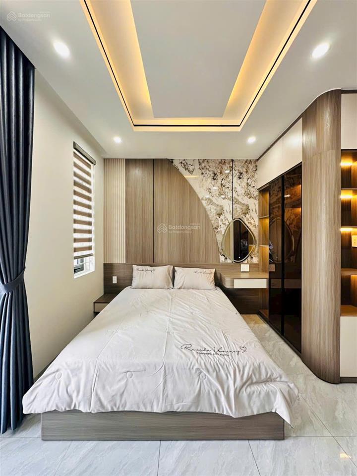 Giảm sốc hơn 1 tỷ  căn góc đẹp  nhà mới xây  sổ sẵn  4 tầng  83m2 thổ cư! giá 6,4 tỷ!
