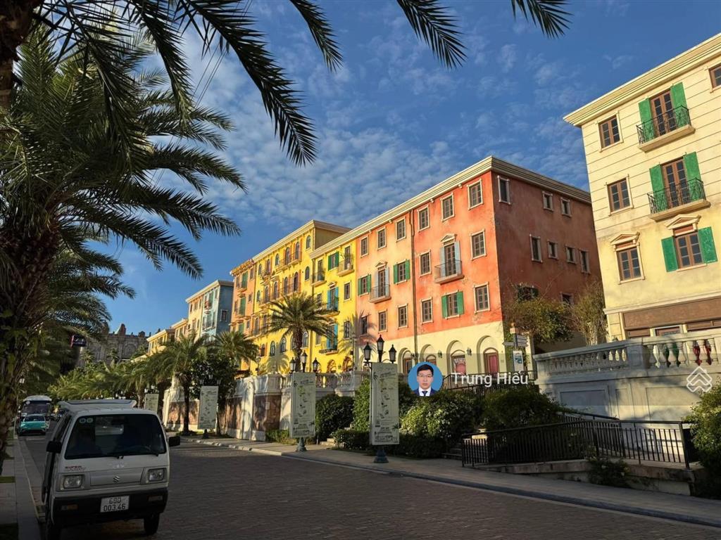 Cần cho thuê một số căn shophouse tại sunset town đã hoàn thiện chia phòng ks nhà đẹp, giá tốt.