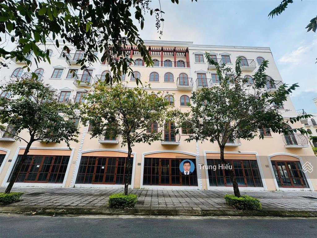Cần chuyển nhượng lô liền kề dự án sun grand city new an thới  phú quốc