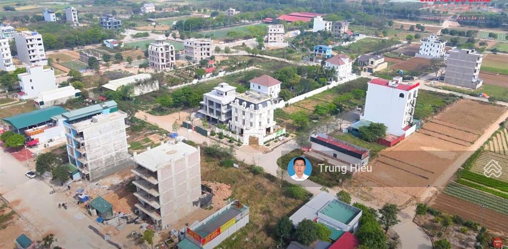 Cần bán biệt thự cienco mê linh diện tích 300m2 sổ đỏ giá chỉ 40 triệu /m2 đất