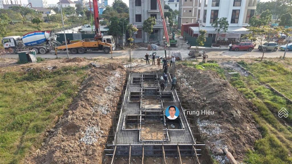 Cần bán liền kề cienco mê linh sổ đỏ diện tích 100m2 giá chỉ 60 triệu /m2 đất.