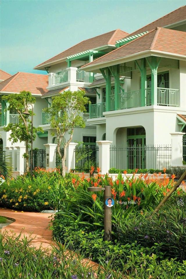 Cần chuyển nhượng biệt thự tropical bãi khem dt 216m2 cắt lỗ sâu.