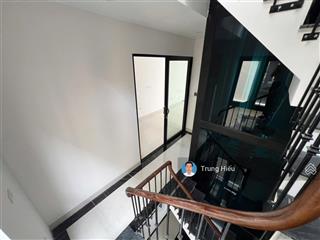 Cần cho thuê nhà hoàn thiện 5 tầng vinhomes global gate  cổ loa. sẵn vào ngay.