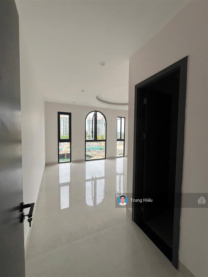 Cần cho thuê nhà hoàn thiện 5 tầng vinhomes global gate  cổ loa. sẵn vào ngay.