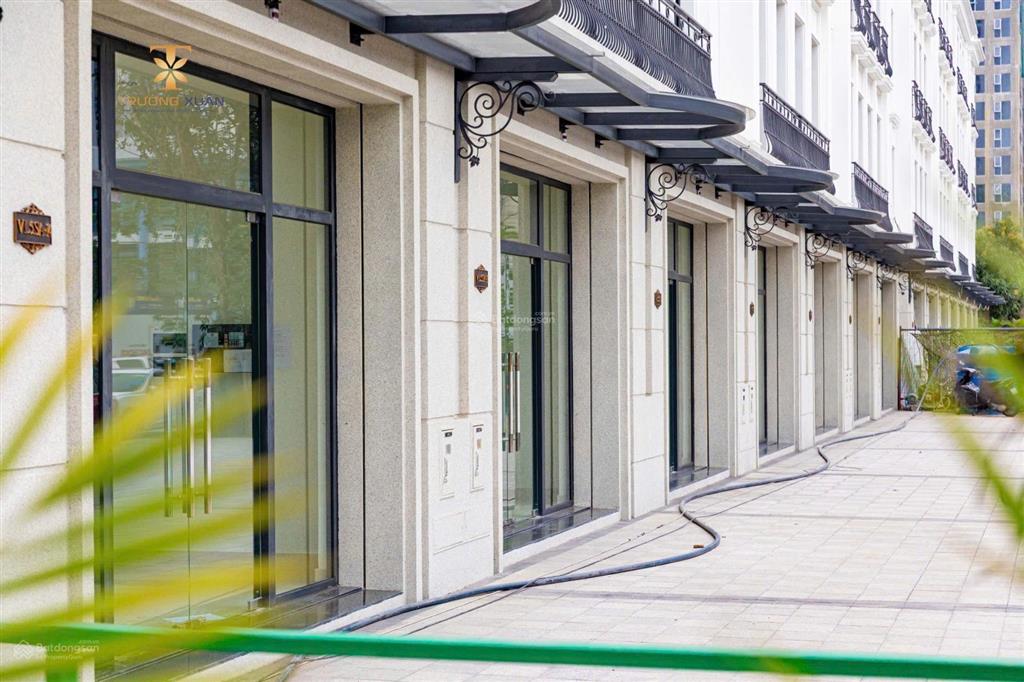 Bán shophouse view đẹp tại vinhomes smart city, 25 tỷ vnd, 150m2, cho thuê 150tr