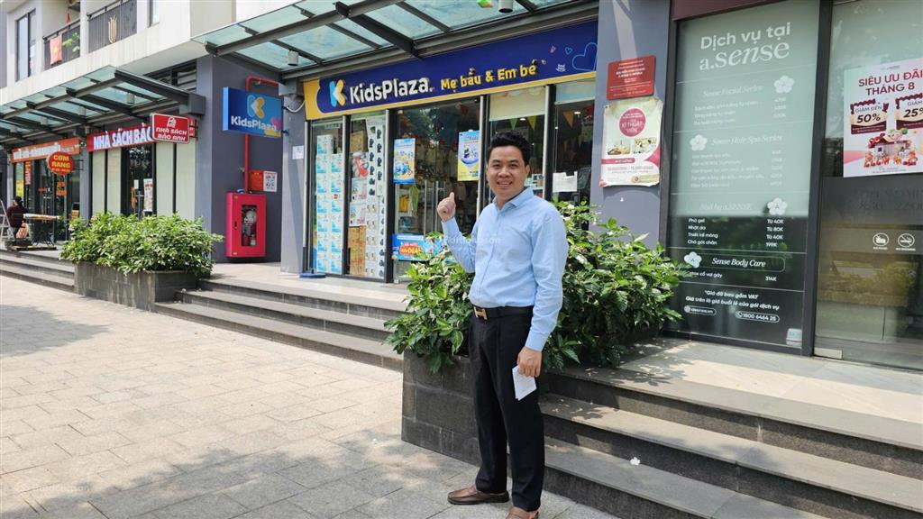 Bán shop 70m2, cho thuê 70tr, bán 18 tỷ