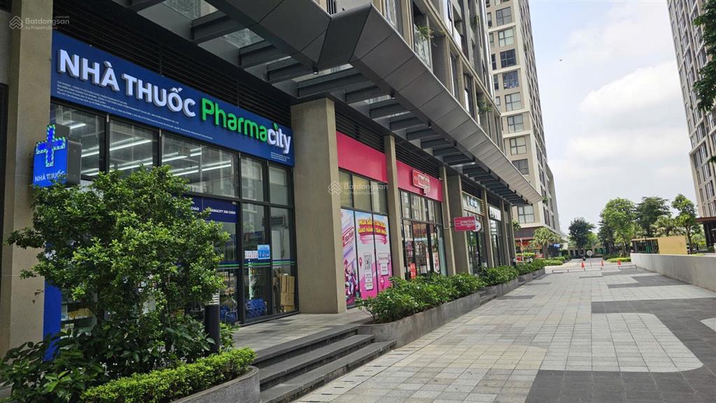 Shop 16 tỷ cho thuê 65tr. diện tích 65m2
