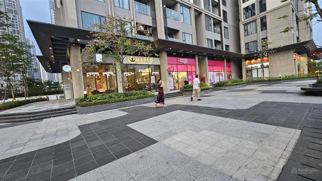 Bán shop 55m2, cho thuê 65tr/tháng, bán 16 tỷ