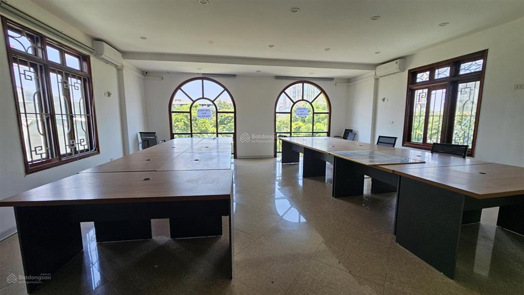 Cho thuê nhà phố. 70m2 cho thuê 60tr/th