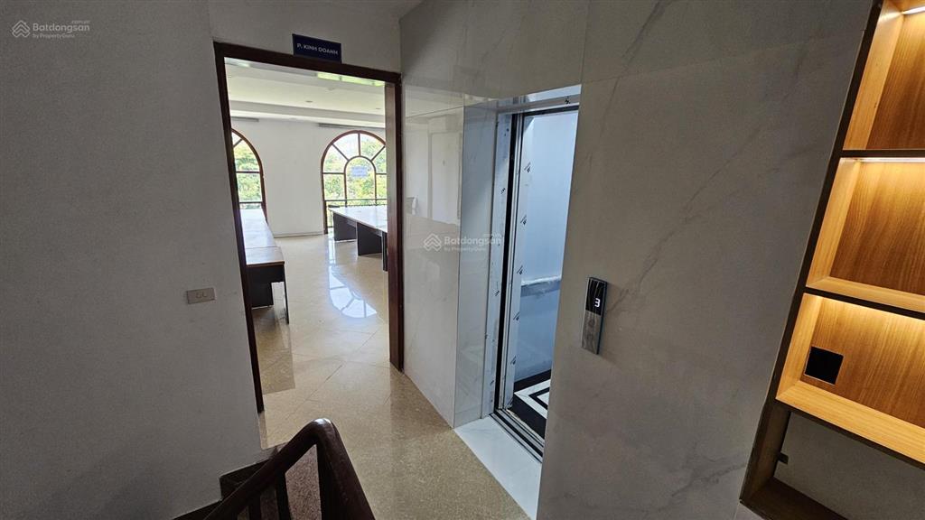 Cho thuê nhà phố. 70m2 cho thuê 60tr/th