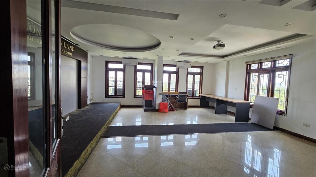 Cho thuê nhà phố. 70m2 cho thuê 60tr/th