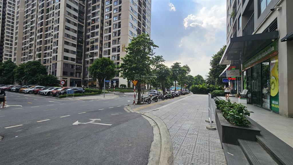 Bán shop 55m2 giá 16 tỷ. sẵn chuỗi thương hiệu thuê lâu dài