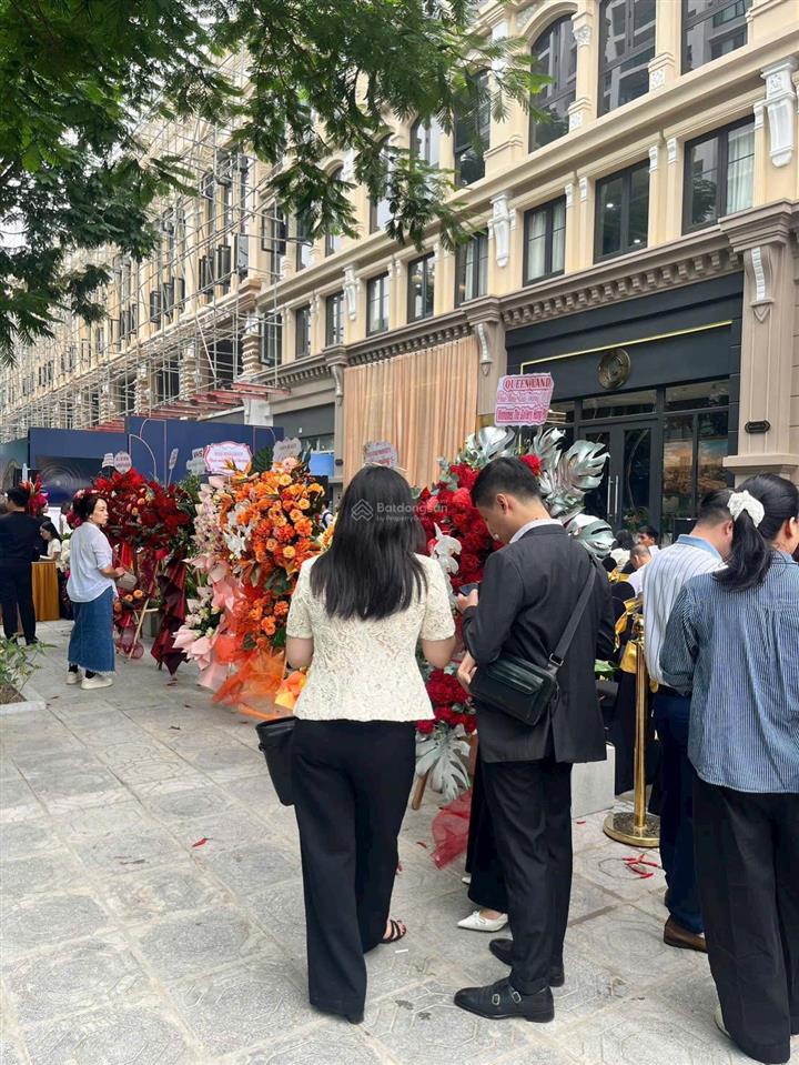 Cho thuê shop 86m2 đất diện tích xây dựng 500m2