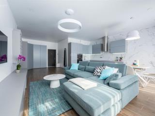 E4 yên hòa parkview  bán chung cư cao cấp mặt đường vũ phạm hàm,  0967 401 *** nam