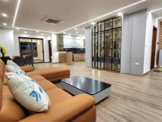 Chủ nhà gửi bán căn hộ 139m2 3 ngủ 2wc sky city 88 láng hạ full đồ cao cấp, căn góc 2 ban công