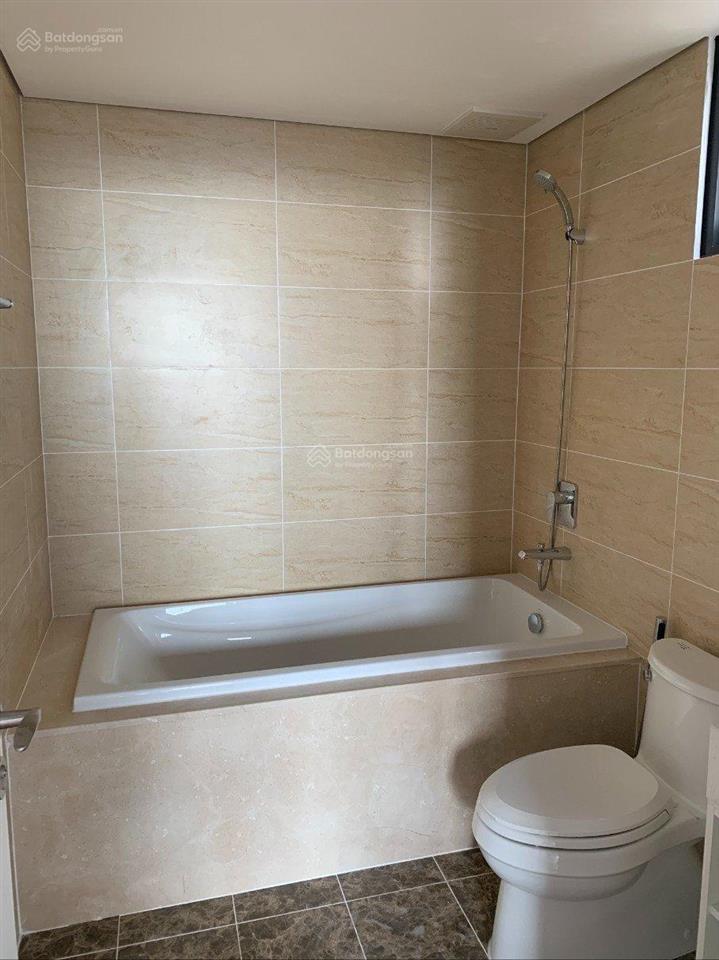 Chủ nhà gửi bán căn hộ 80m2 137 nguyễn ngọc vũ 3 phòng ngủ, 2 wc full đồ đẹp bao phí làm sổ