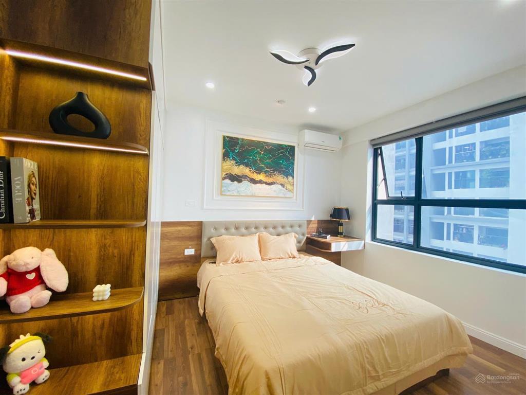 Chủ nhà gửi bán căn hộ 135m2 thông thuỷ 3 ngủ 2wc trung yên plaza, bao sang tên xem nhà 24/7