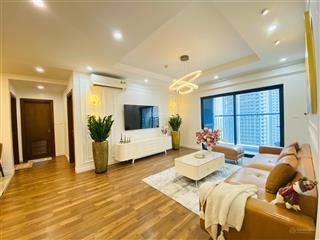 Chủ nhà gửi bán căn hộ 135m2 thông thuỷ 3 ngủ 2wc trung yên plaza, bao sang tên xem nhà 24/7