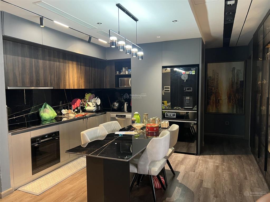 Chủ nhà thiện chí gửi bán căn hộ the park home 154m2, 4 ngủ 3wc, full đồ cao cấp bao phí sang tên