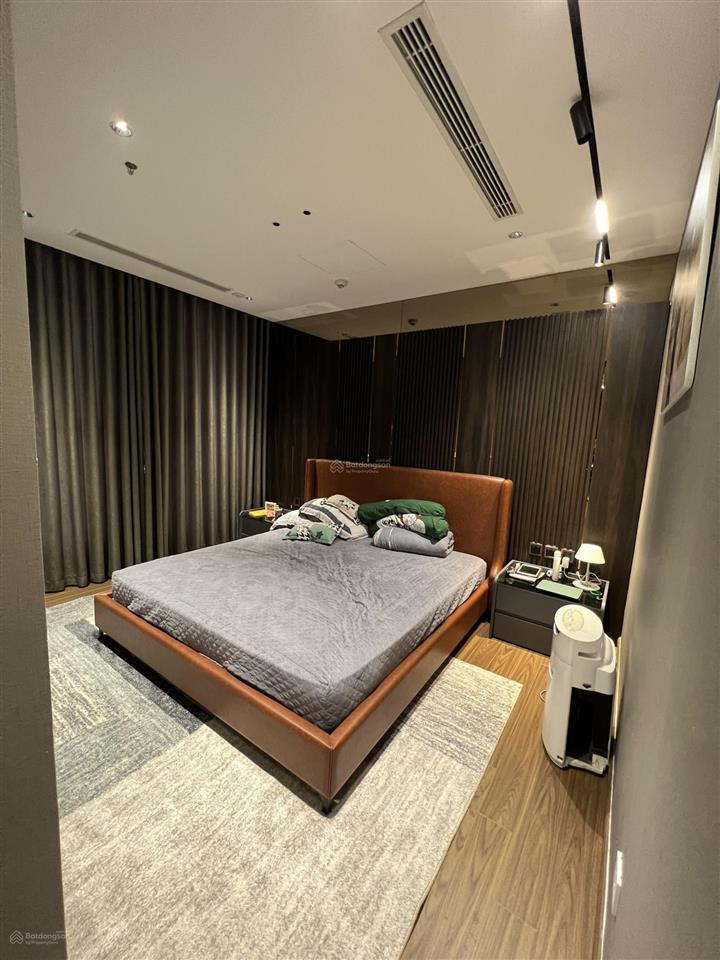 Chủ nhà thiện chí gửi bán căn hộ the park home 154m2, 4 ngủ 3wc, full đồ cao cấp bao phí sang tên