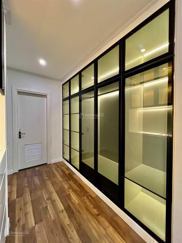 Chủ nhà gửi bán căn hộ flc 36 phạm hùng 70m2, 2 ngủ, 2 wc full đồ, view hồ công viên cv1 cầu giấy