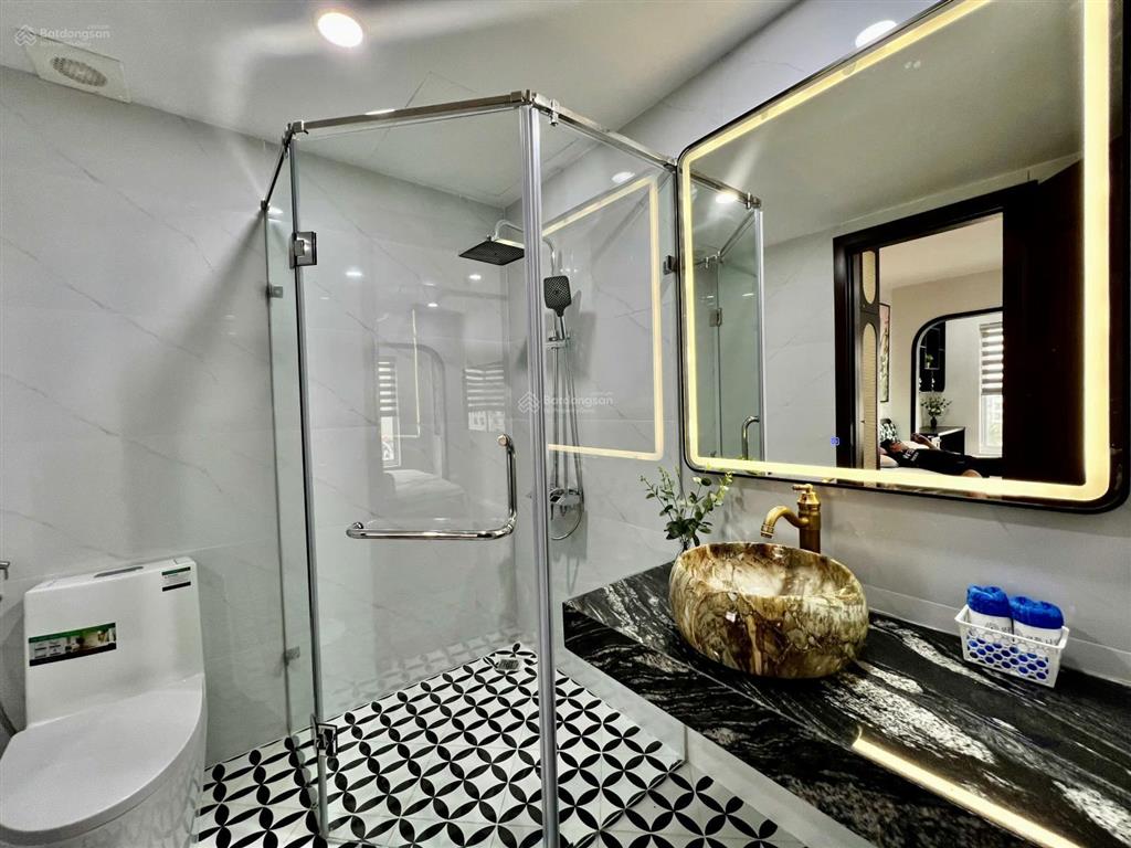 Chính chủ bán căn hộ 206m2 183 hạ đình 4 phòng ngủ 3 wc đồ mới 100%, bao sang tên xem nhà 24/24