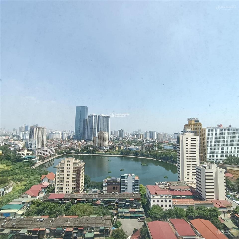 Chủ nhà gửi bán căn vinhomes metropolis 55,5m2 1 ngủ ban công đn view hồ giảng võ full đồ cao cấp