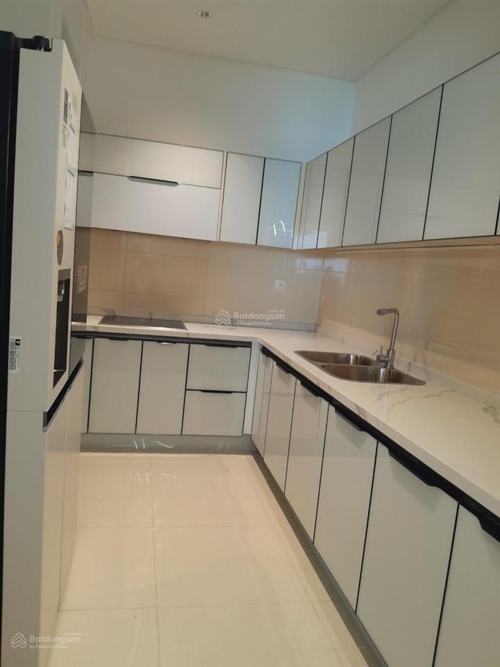 Chính chủ bán căn keangnam 158,4m2, 4 pn view hồ siêu mát, nội thất mới cao cấp xem nhà 24/7