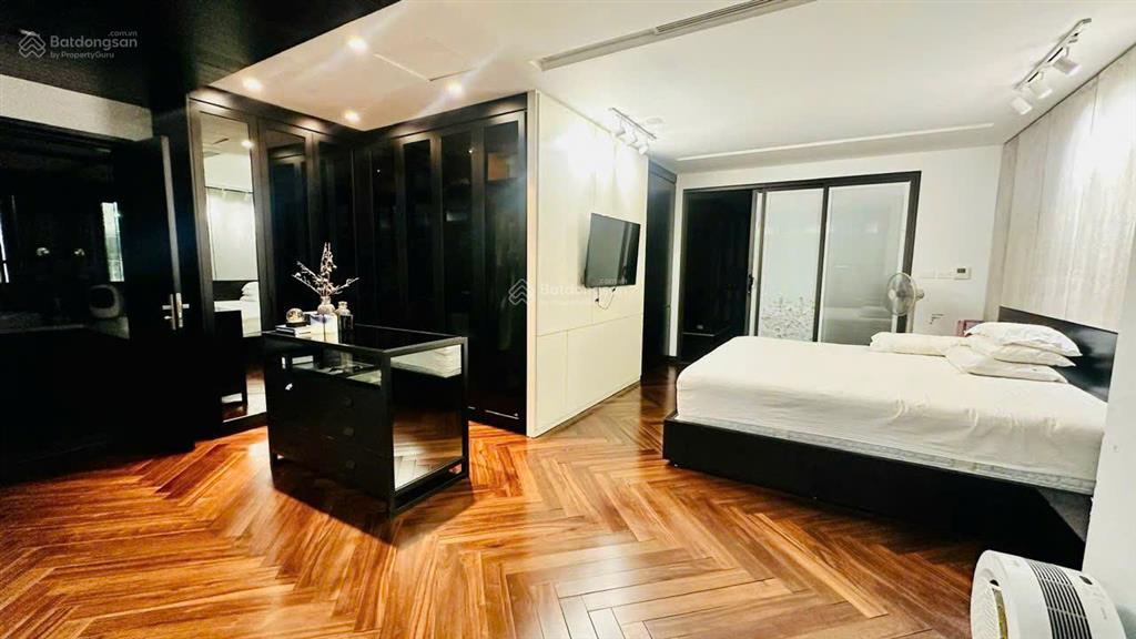 Chính chủ gửi bán căn duplex 335m2 5 ngủ 4 wc flc cầu giấy, nội thất 5 sao chủ làm tâm huyết