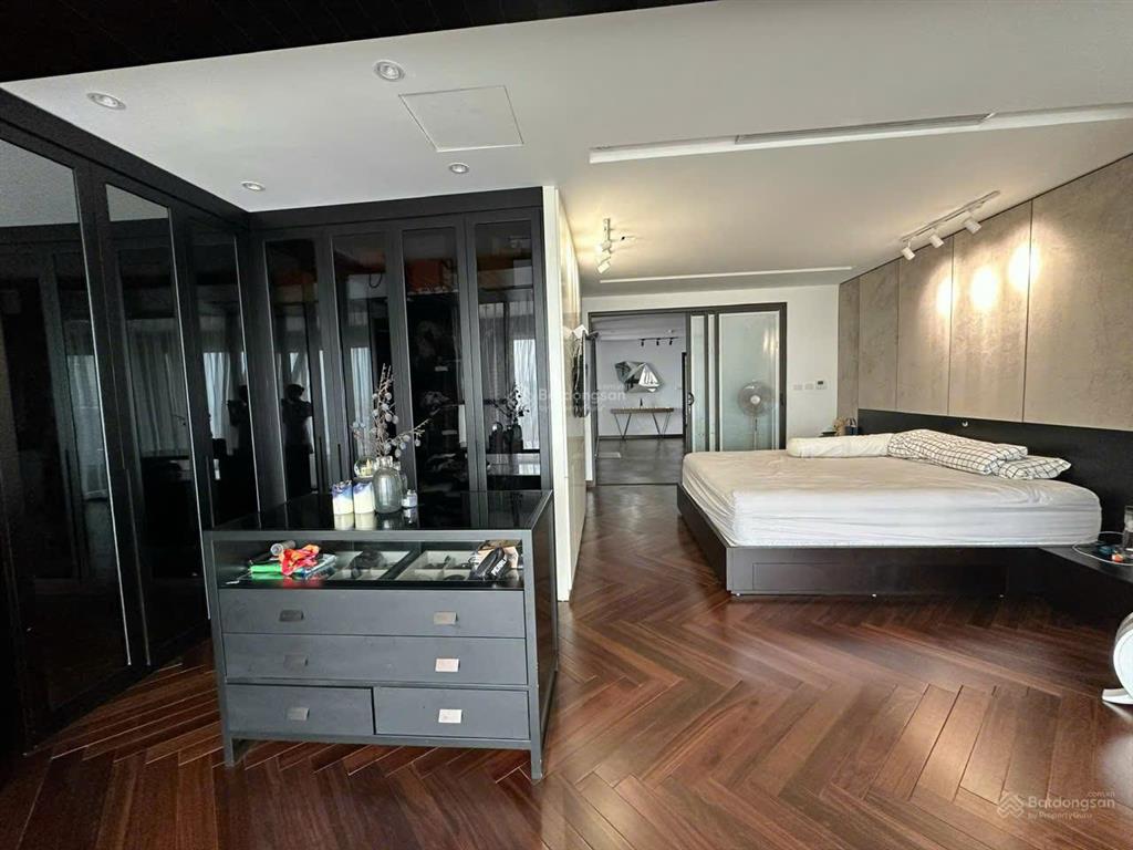 Chính chủ gửi bán căn duplex 335m2 5 ngủ 4 wc flc cầu giấy, nội thất 5 sao chủ làm tâm huyết