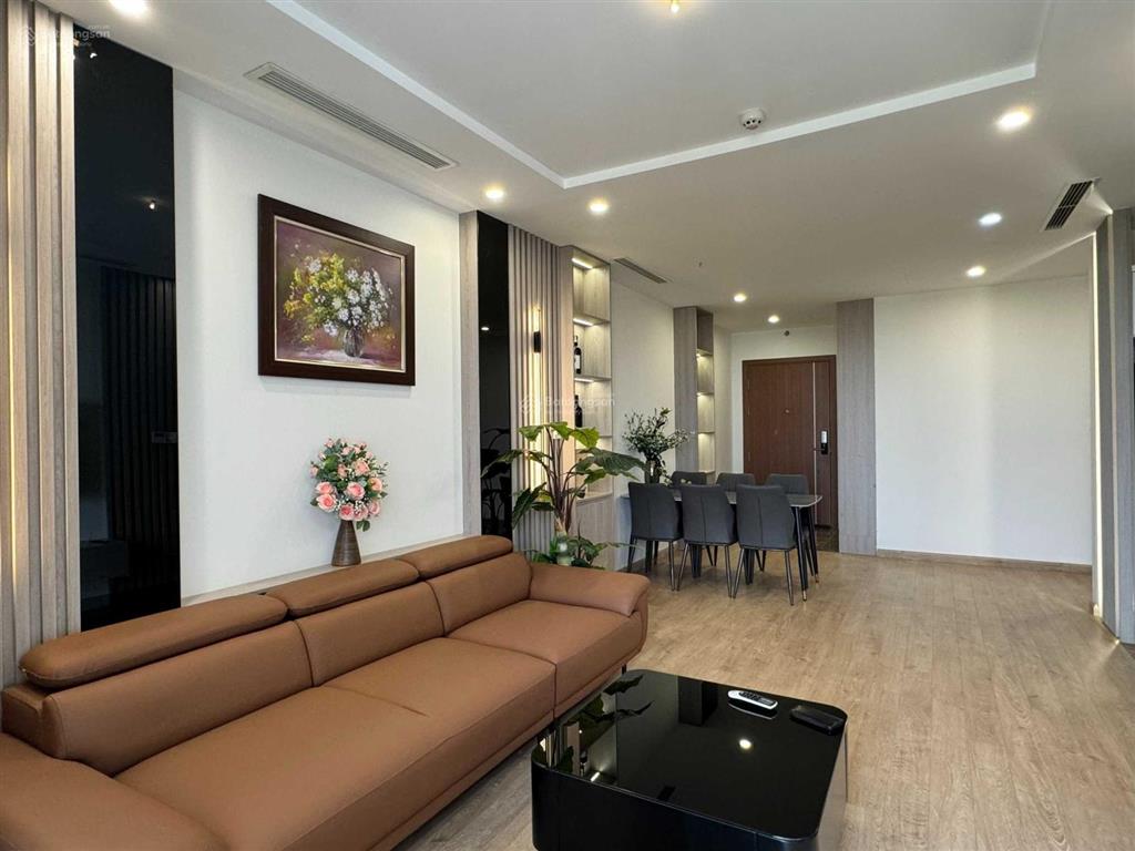Chủ nhà gửi bán căn hộ mễ trì thượng 109m2 3 ngủ 2wc nội thất mới 100% giá cả nói chuyện thêm