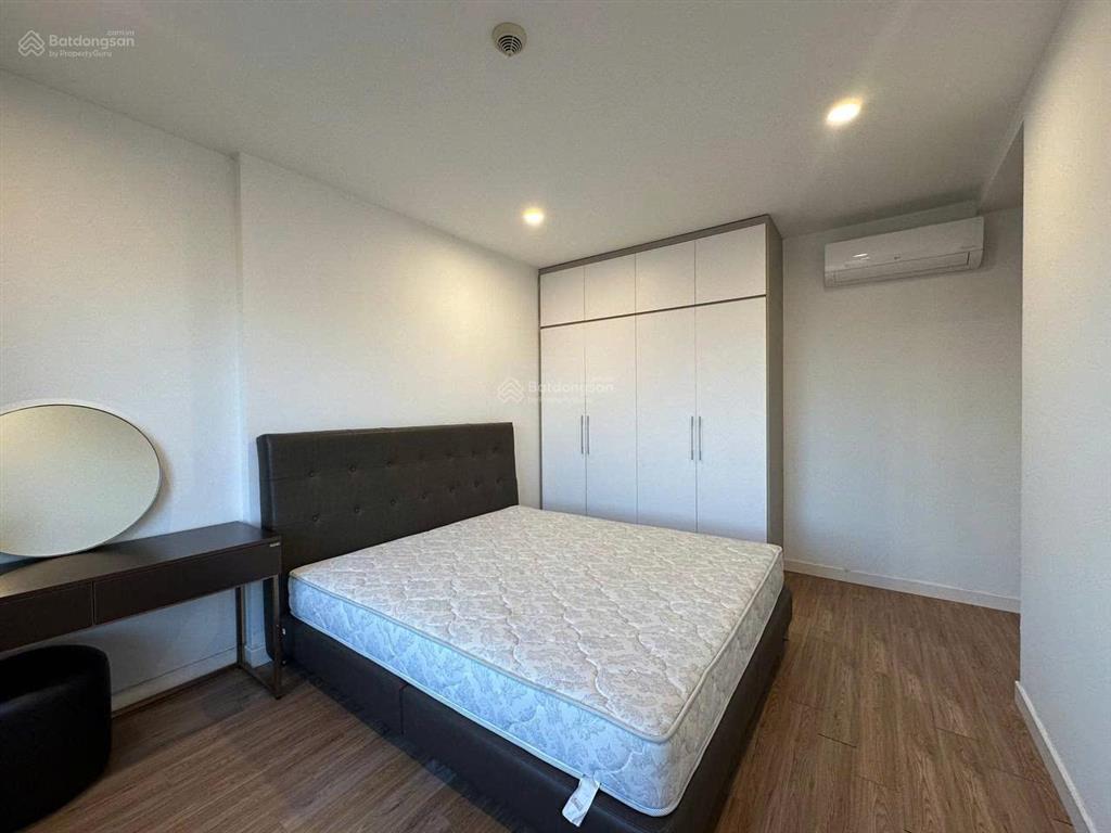 Chính chủ gửi bán căn hộ the gloria nguyên hồng 82m2 3 ngủ 2wc căn góc siêu vip, xem nhà 24/7