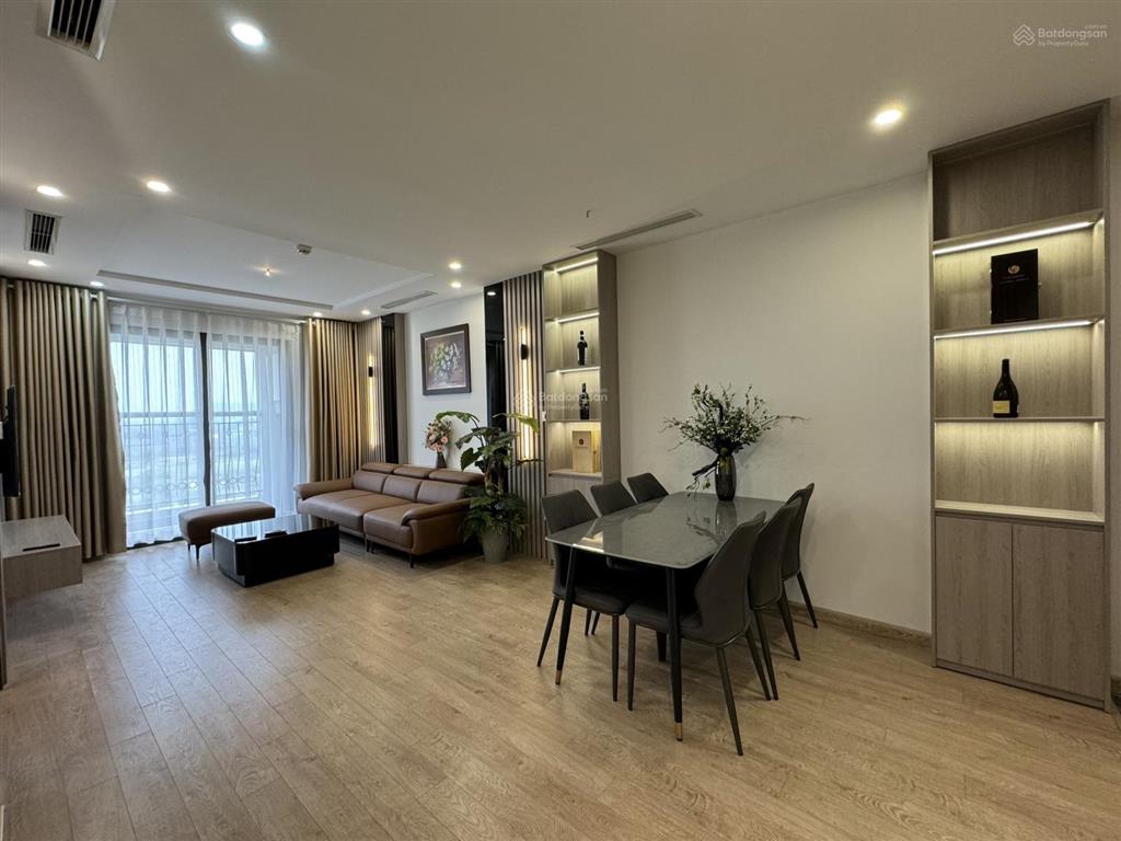 Chính chủ gửi bán căn hộ the gloria 73m 2 ngủ 2wc view hồ, đầy đủ nội thất cao cấp xem nhà 24/7