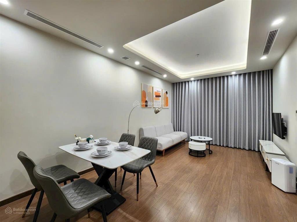 Chủ nhà gửi bán căn hộ c14 bộ công an 70m2, 2 ngủ 2 wc full đồ bao phí sang tên xem nhà 24/7