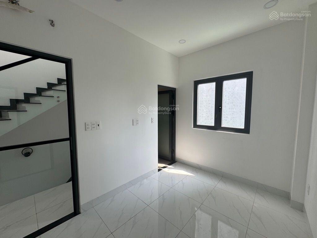 Bán nhà riêng 4pn + 4wc, đường 6, long bình, quận 9, tp.hcm, giá 5,6 tỷ