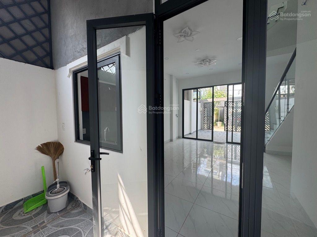 Bán nhà riêng 4pn + 4wc, đường 6, long bình, quận 9, tp.hcm, giá 5,6 tỷ