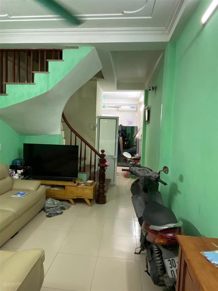 Bán nhà lai xá hoài đức dân xây kiên cố ô tô đỗ tránh  35m2 full nội thất xịn xò vào ở ngay
