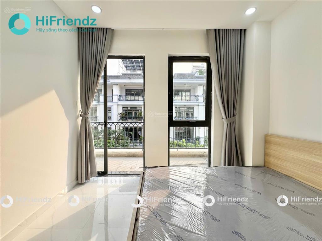 Căn hộ tách bếp  ban công rộng thoáng mới toanh gần gigamall, cầu bình lợi, đại học luật