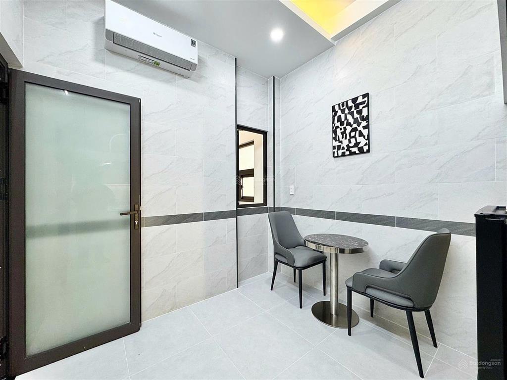 Duplex mini full nội thất  gần q1, q3, ban công, cửa sổ thoáng, chỉ 5,9 triệu/tháng
